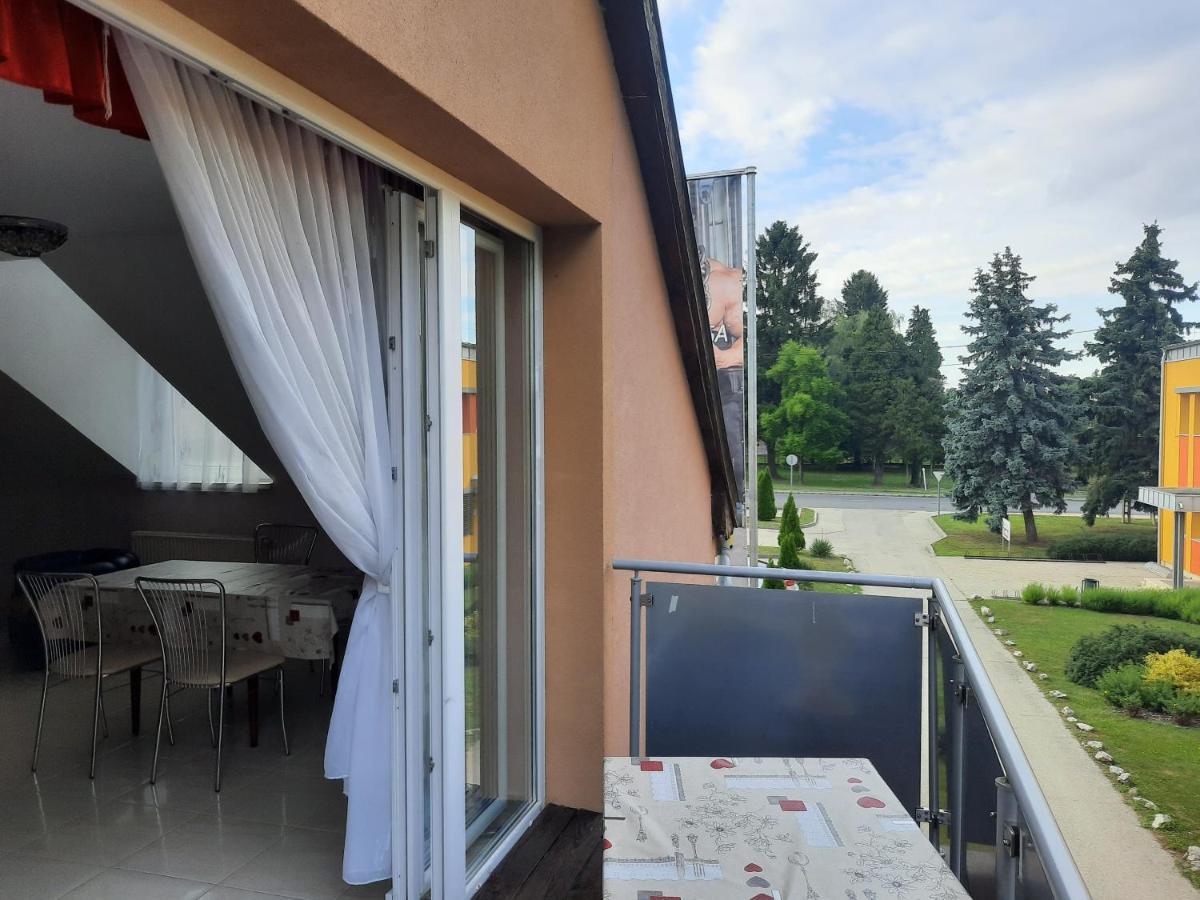 Fitt Apartman Lenti Exterior foto
